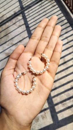 PEARL HOOP EARRINGS - Thumbnail 2