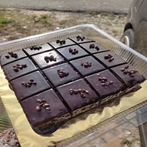 Kek Coklat Moist 7 inci - Image 1