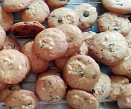 Biskut Coklat Cip dan Admond - Thumbnail 1