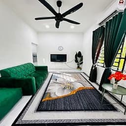 NURWAN HOMESTAY - Thumbnail 1