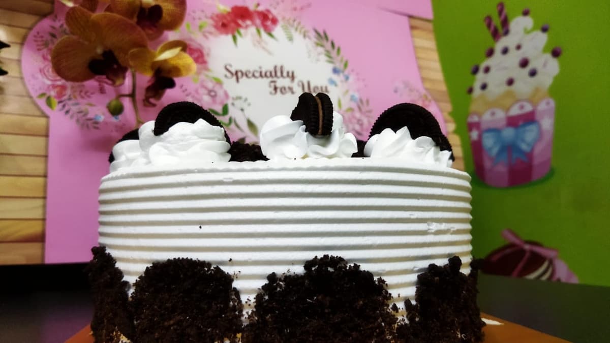 Kek Coklat/Vanila Oreo - Image 1