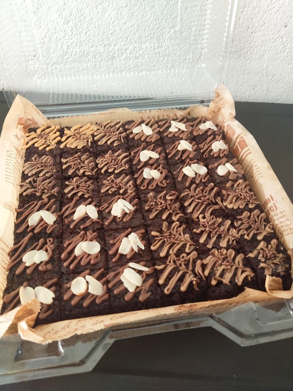 BROWNIES - Image 1