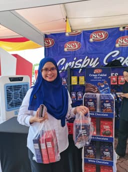 Set Family Pack - Crispy Chocolate Mini Bites - RM25 - Thumbnail 2