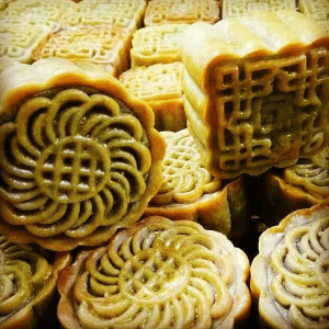 MOONCAKE