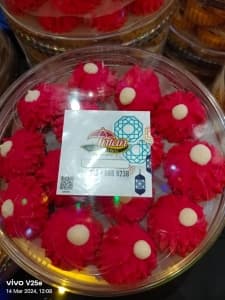 REDVELVET SAMPERIT BY INTAN PAYUNG COOKIES - Image 1