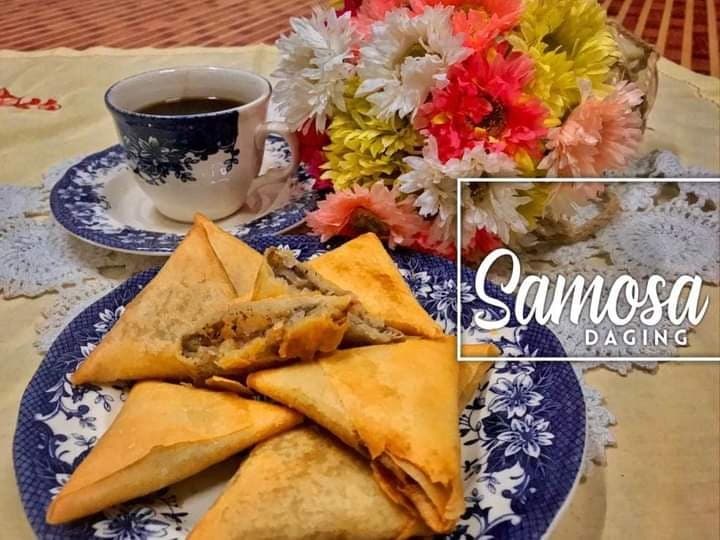 SAMOSA DAGING BLACKPEPPER