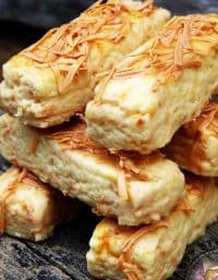 biskut cheese cheddar
