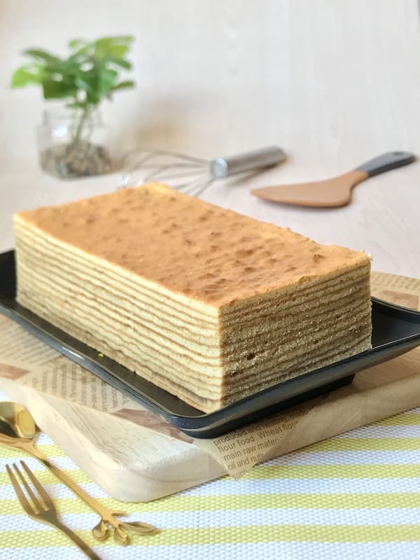 Kek Lapis Betawi (separuh buku) - Image 1