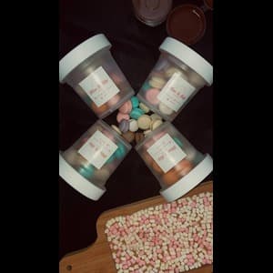 MACAROON WITH DARK CHOCOCLATE - Image 1