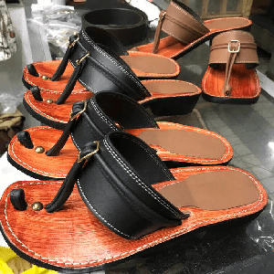 KASUT CAPAL SAIZ 44 - Image 1