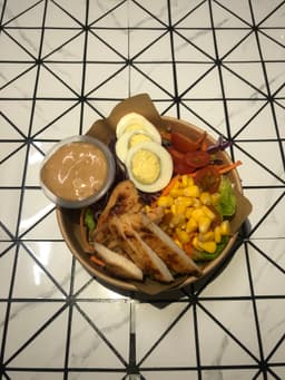 Grilled Chicken Salad - Thumbnail 1