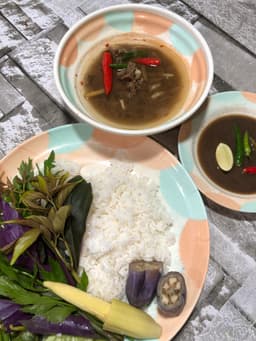 Nasi Ulam set daging singgang - Thumbnail 2