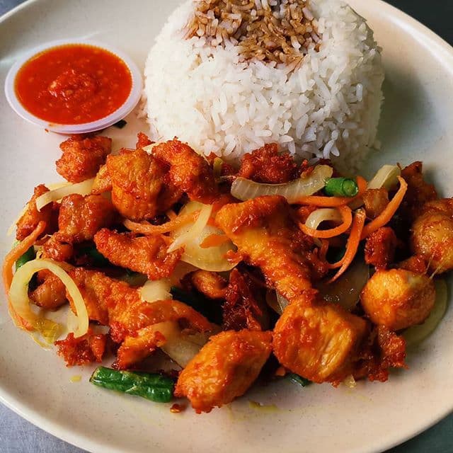 Nasi Ayam Goreng Kunyit Mahkamah@Myfarm