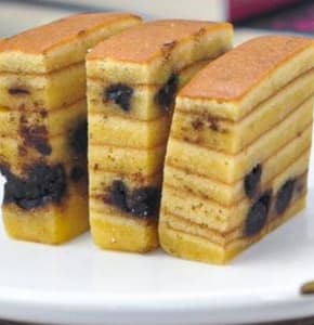 [SELF PICK UP] kek Lapis Chocolate Chip - Image 1