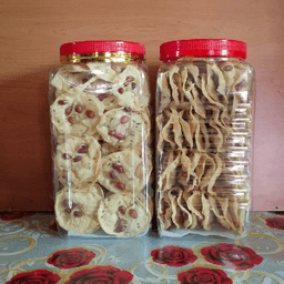 KUIH REMPEYEK IKAN BILIS - Thumbnail 2