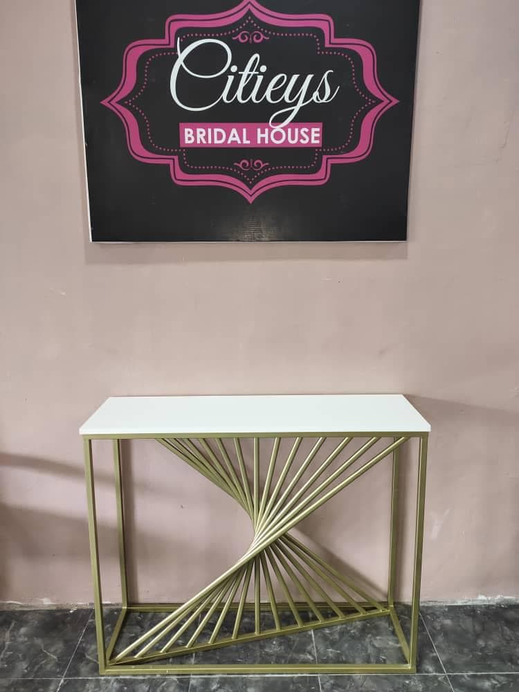 Meja konsol exclusive