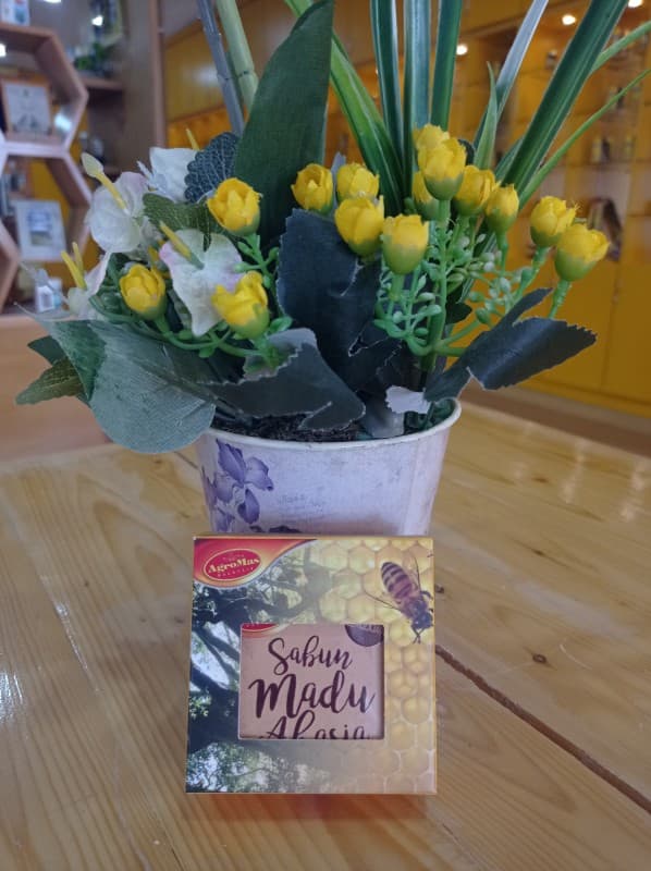 Sabun Madu Akasia - Image 1