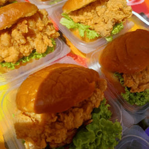 BURGER AYAM CRISPY - Image 1
