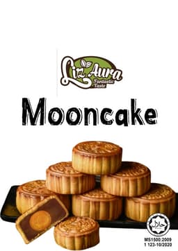 Pandan Mooncake with Double Salted Egg 150g - Thumbnail 1