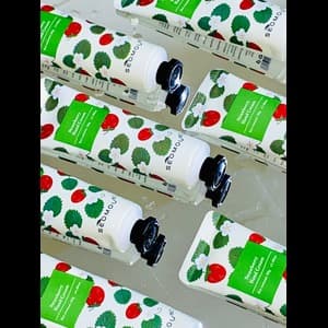STRAWBERRY HAND CREAM - Image 1