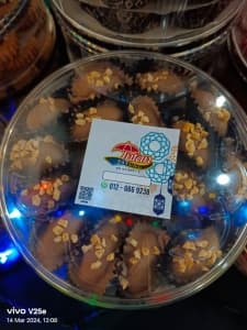 ALMOND LONDON BY INTAN PAYUNG COOKIES - Image 1
