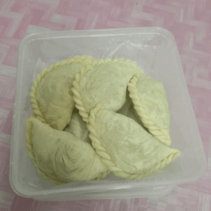 Karipap Pusing Inti Ayam - Image 1