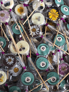 Chocolate Edible Flower (4 pieces) - Thumbnail 1