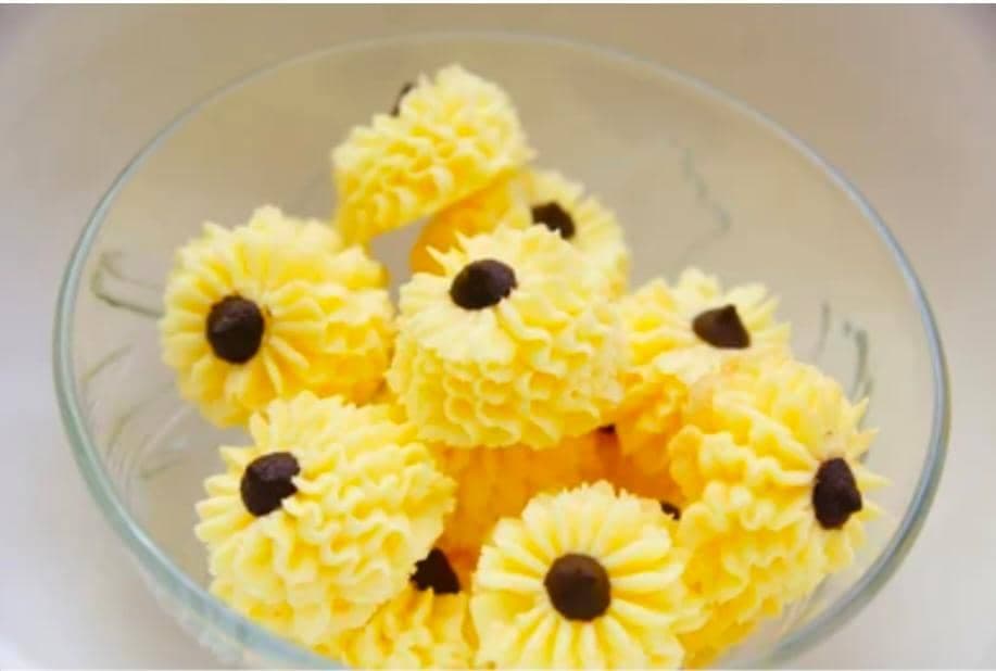 Biskut Semperit Susu - Image 1