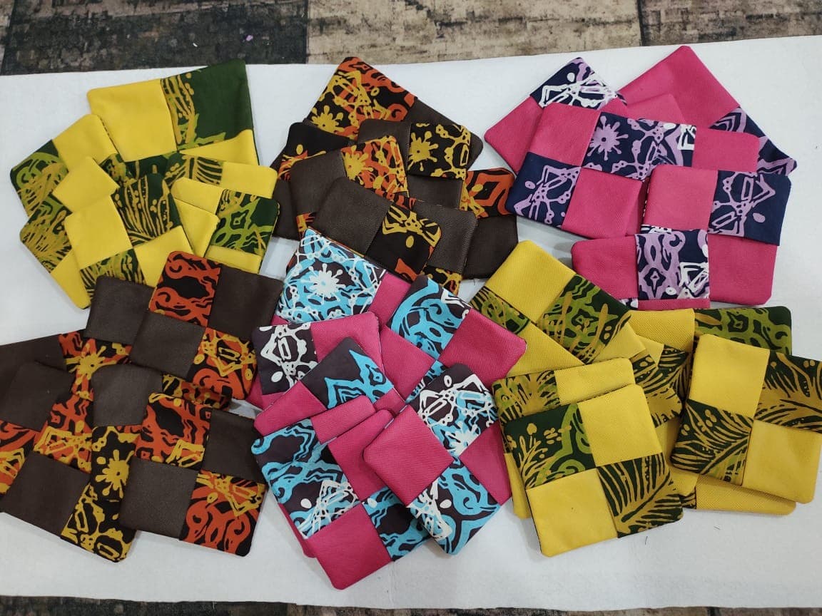 Pelapik Cawan & Teko