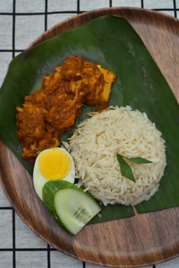 Nasi Lemak Rendang Ayam Klasik 260g - Thumbnail 2