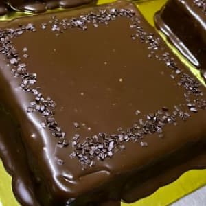 PRE ORDER COKLAT MOIST KEK - Image 1