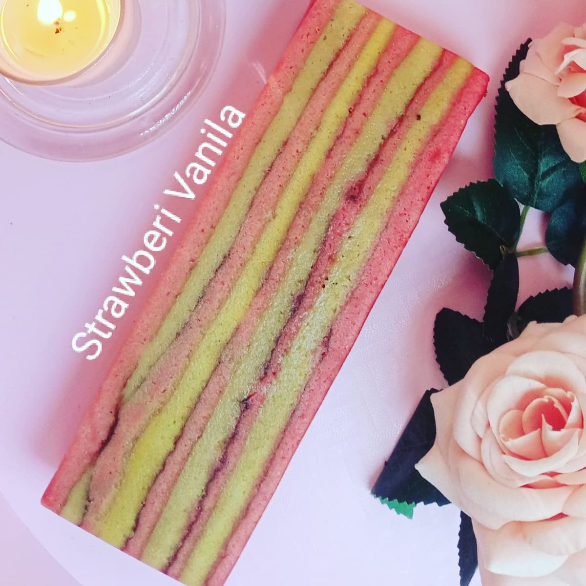 KEK LAPIS STRAWBERI VANILA - Image 1