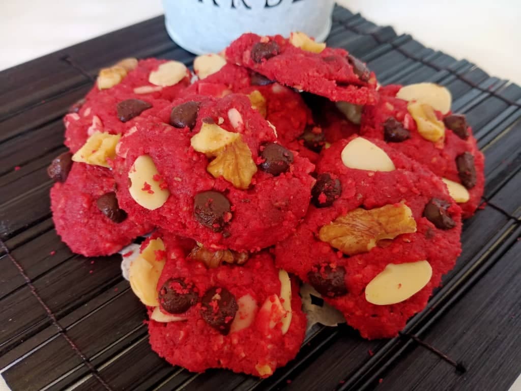 Biskut Red Velvet Walnut